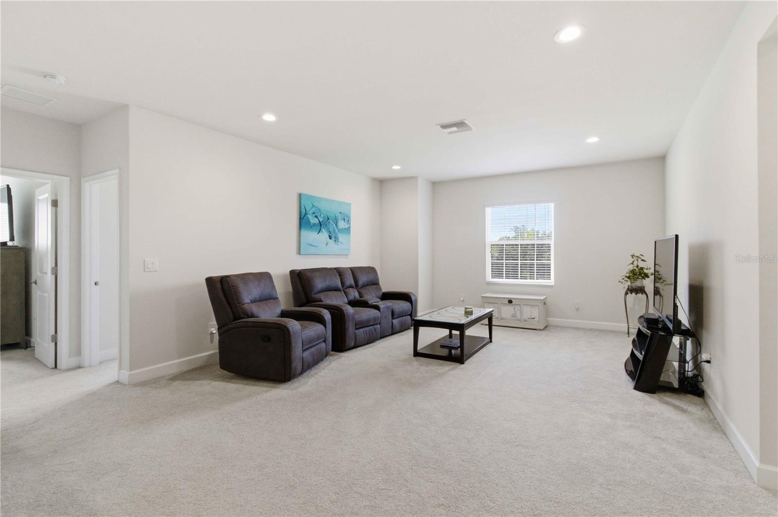 Listing Image #42