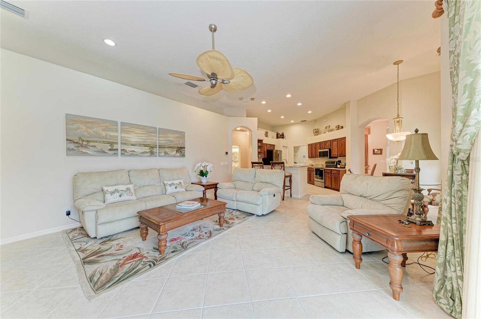 Listing Image #13