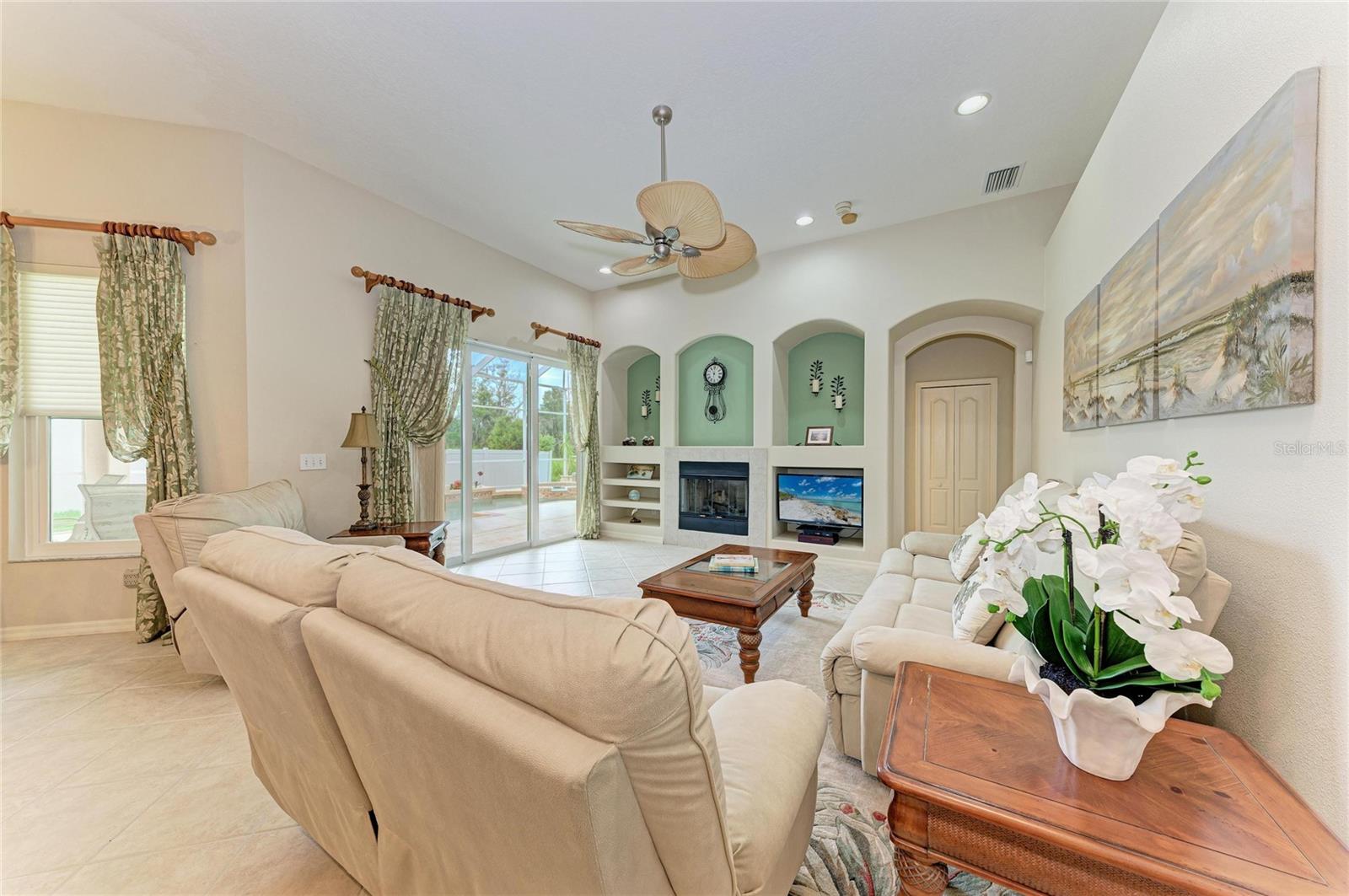 Listing Image #15
