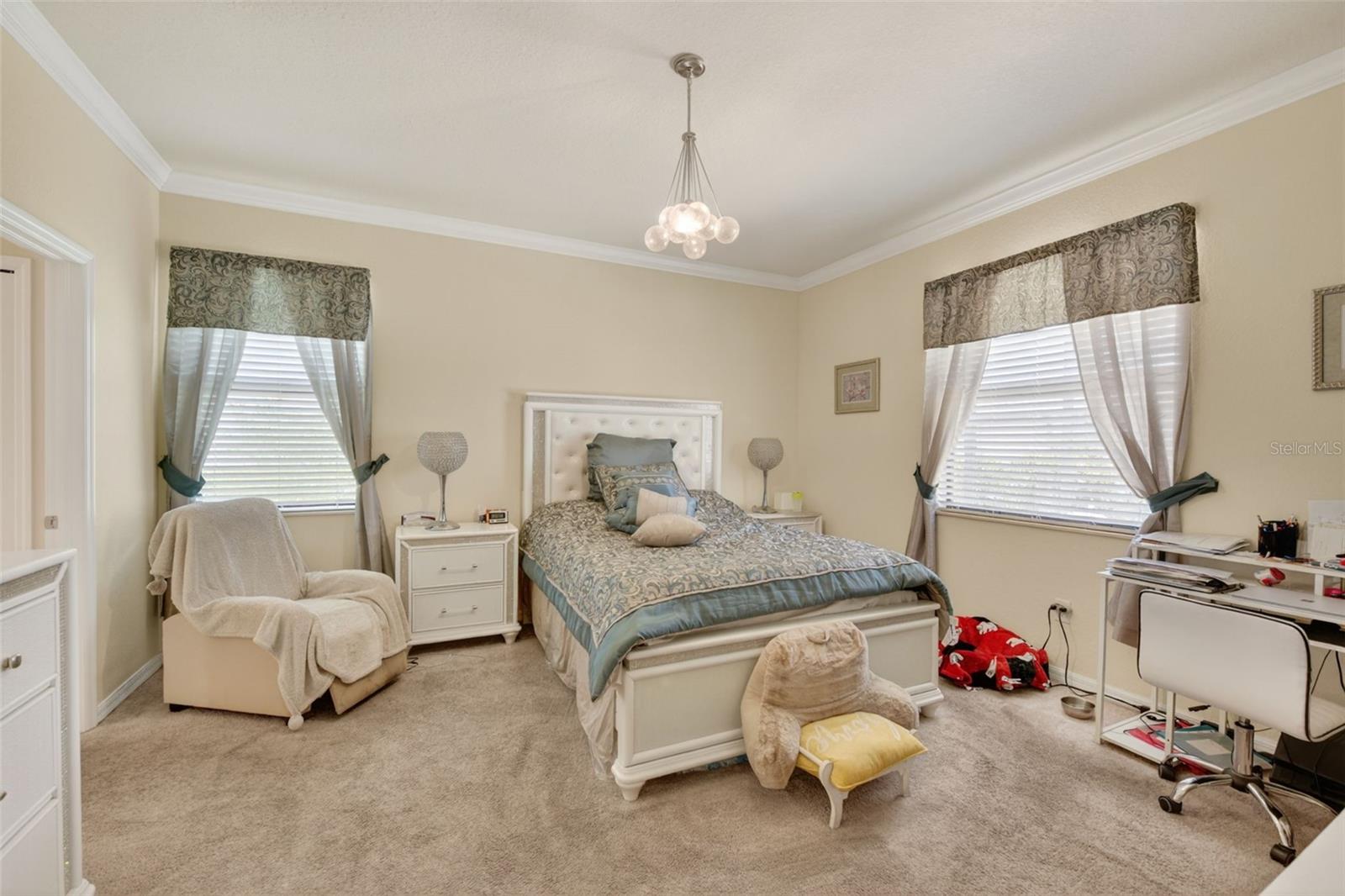 Listing Image #23