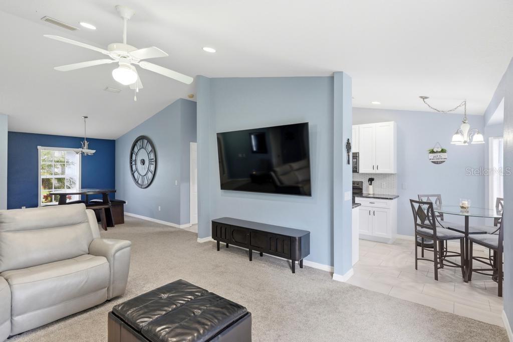 Listing Image #13