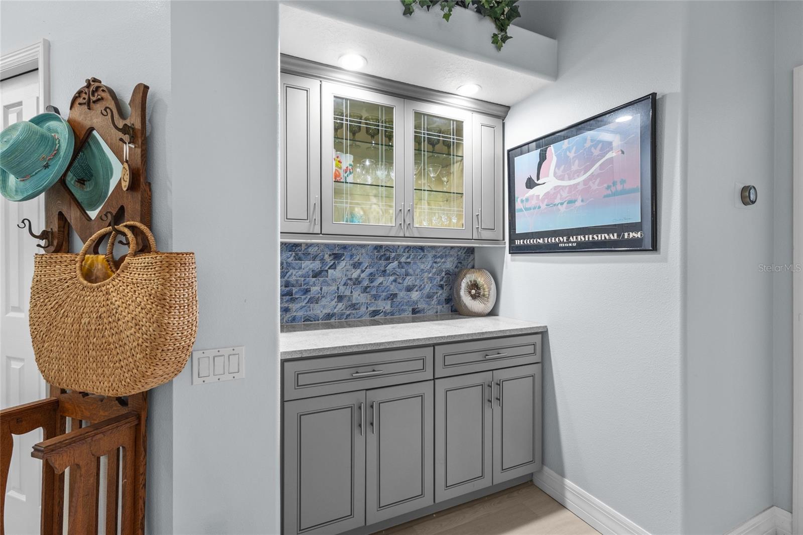 Listing Image #8