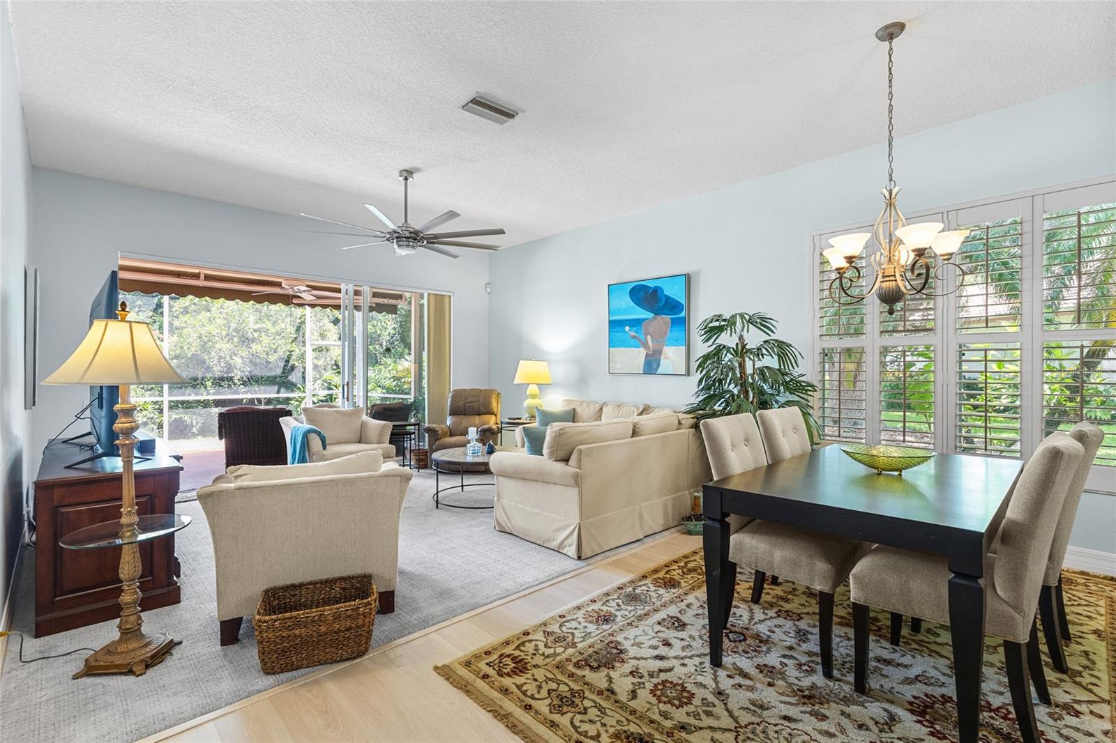 Listing Image #12