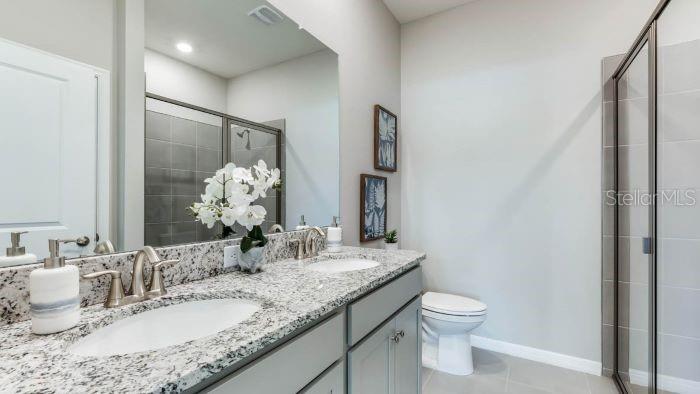 Listing Image #11