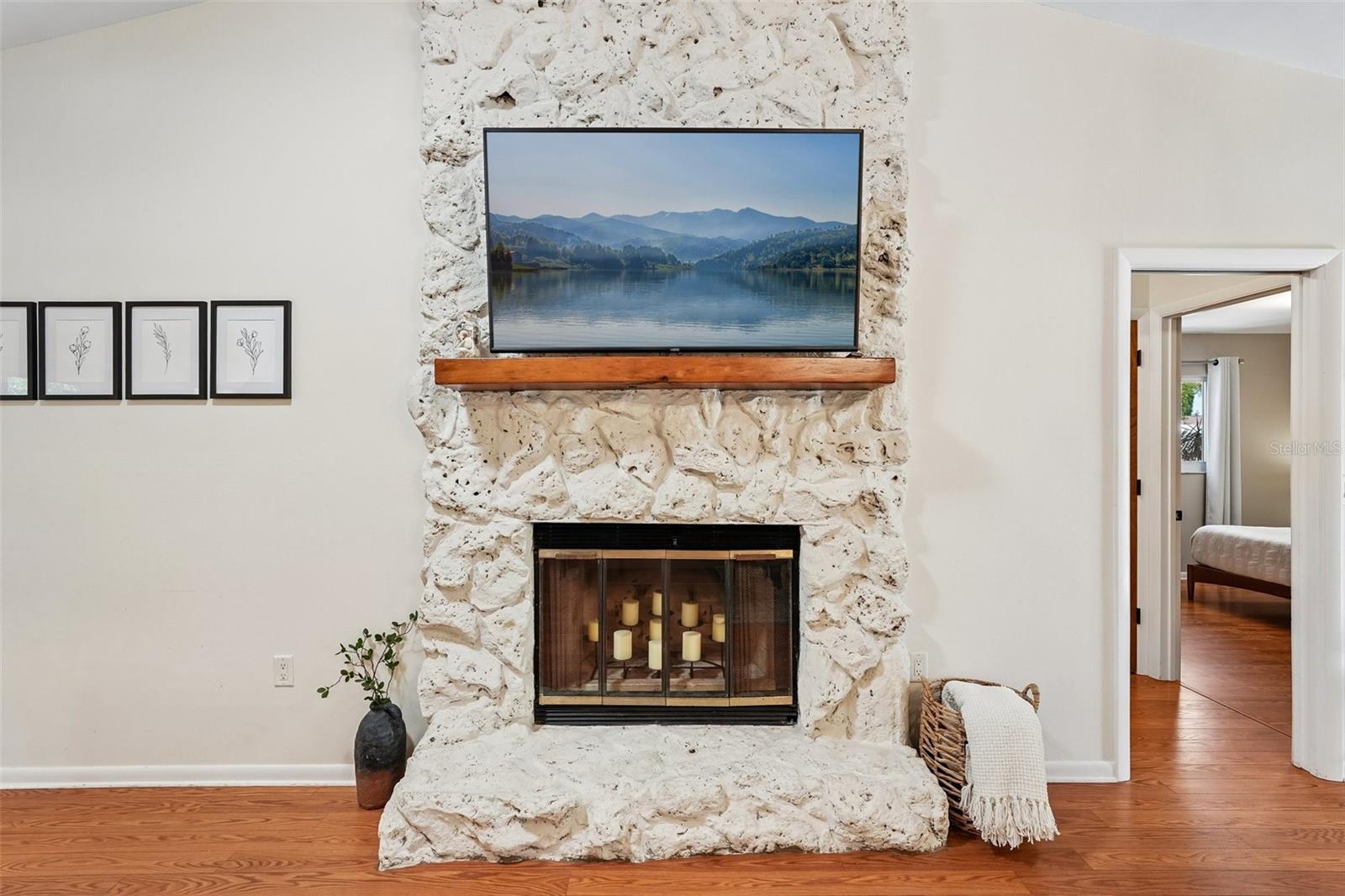 Listing Image #5
