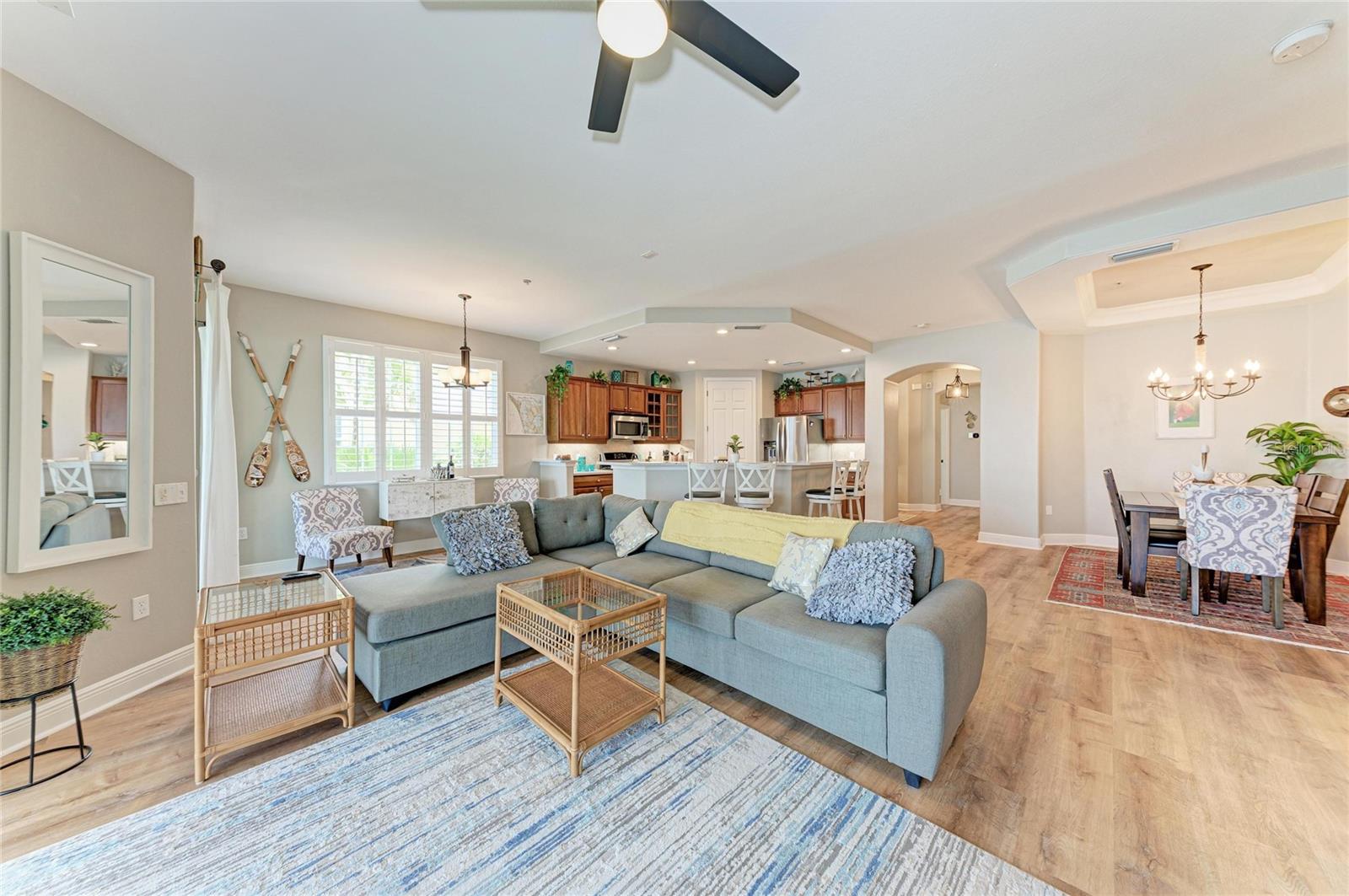 Listing Image #11