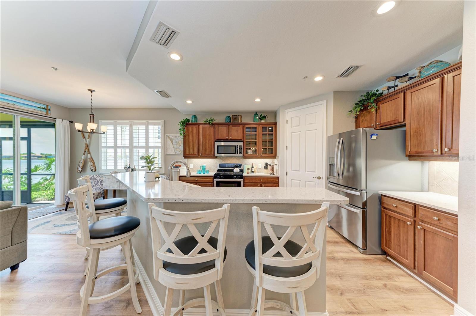 Listing Image #14