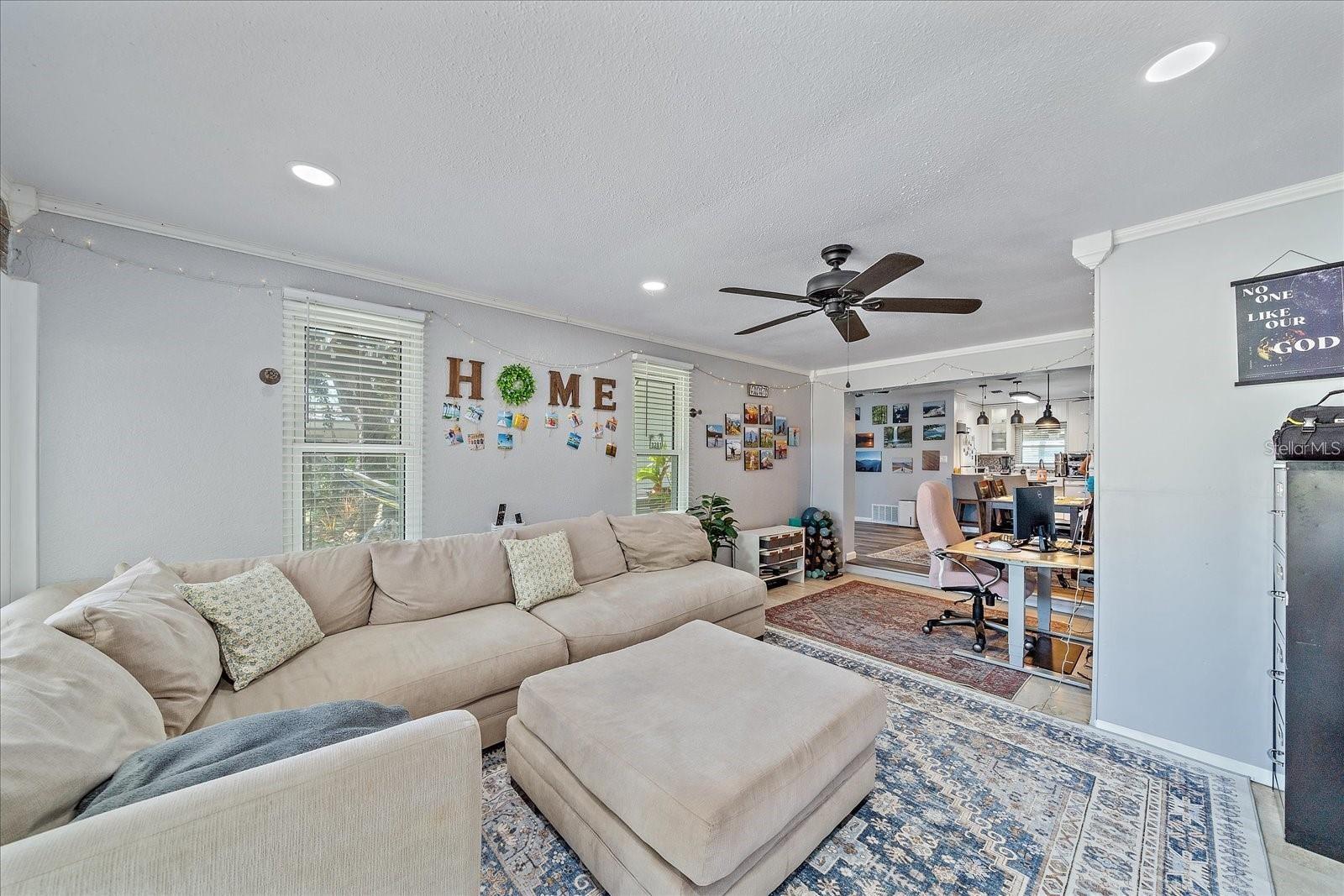 Listing Image #4