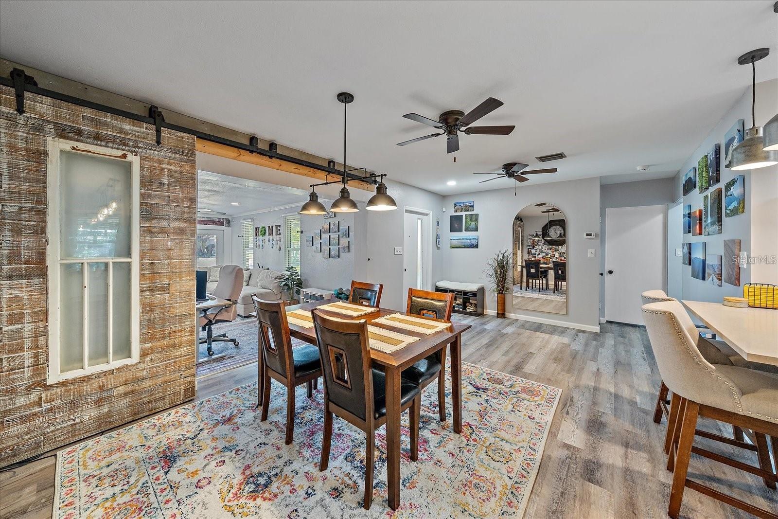 Listing Image #9