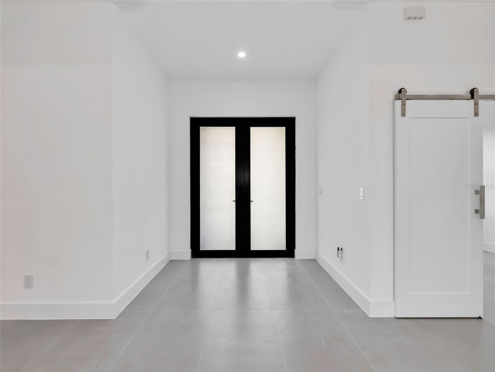 Listing Image #3