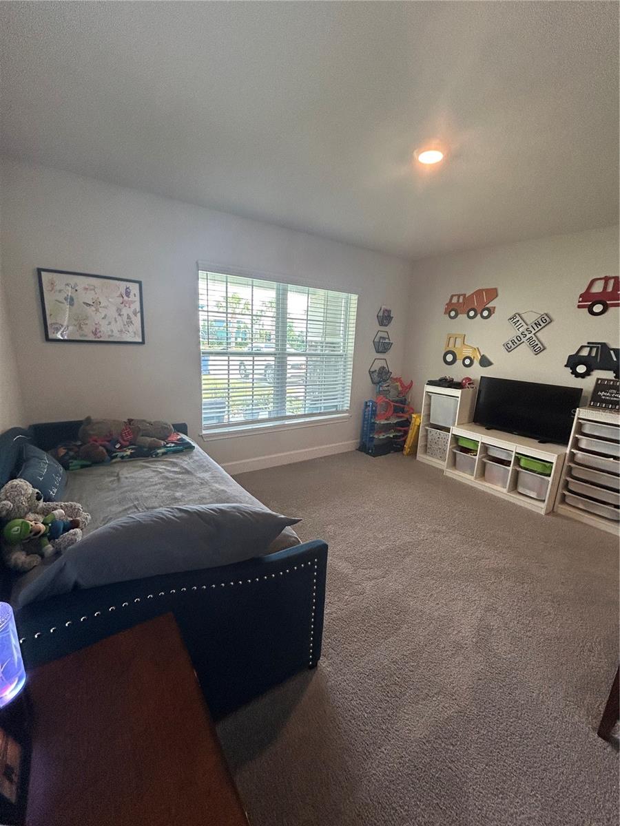 Listing Image #12