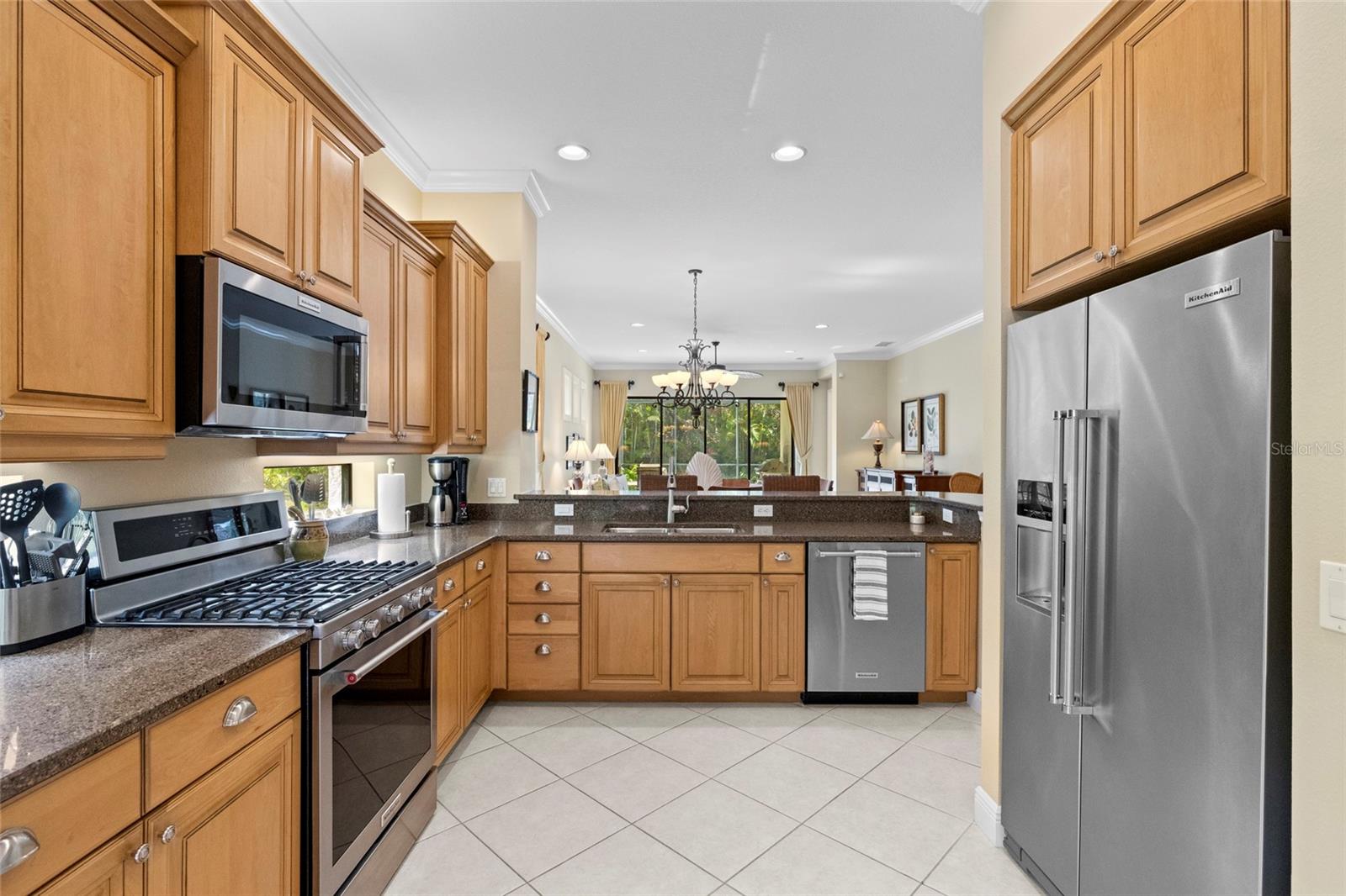 Listing Image #13