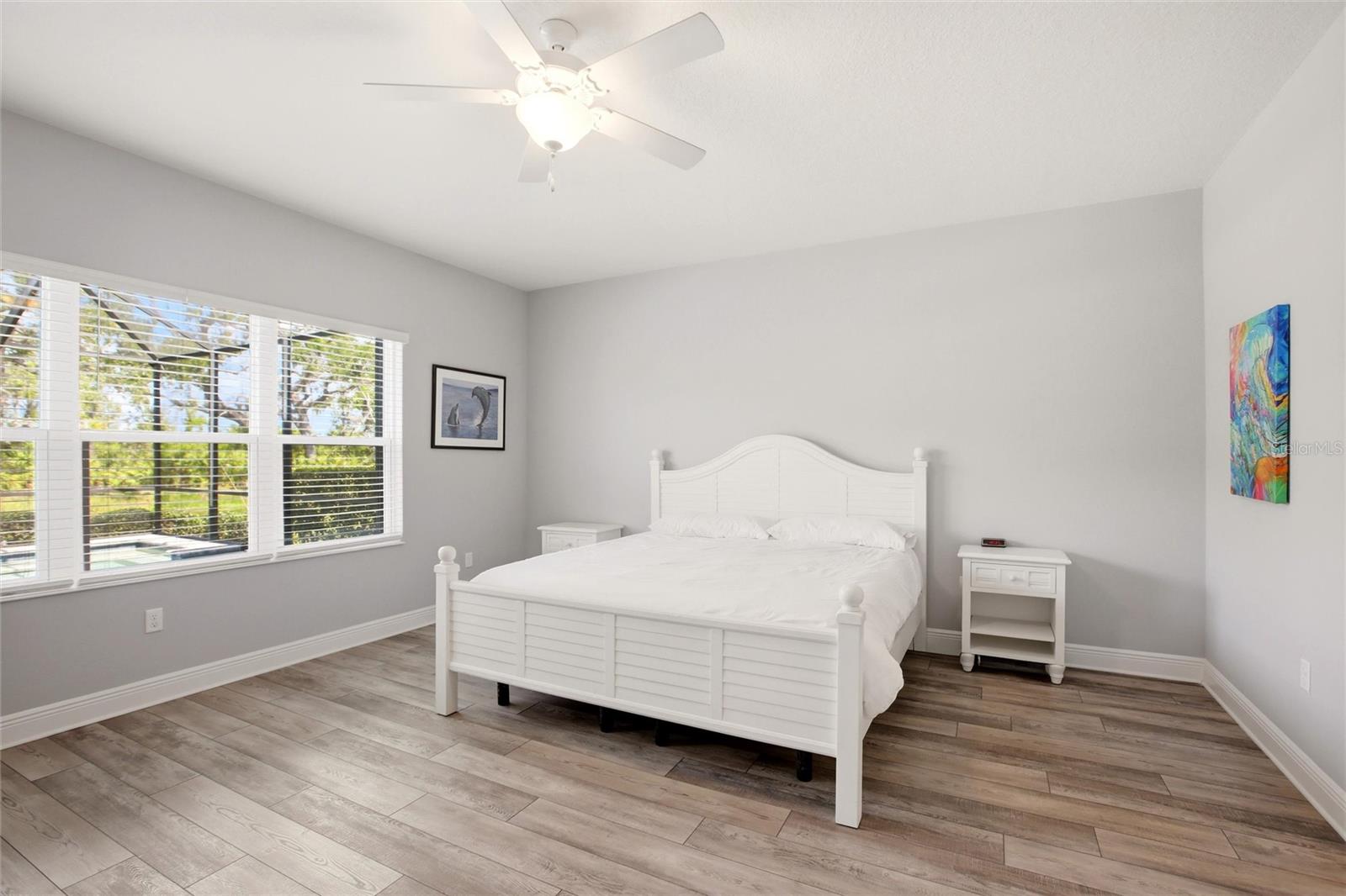 Listing Image #13