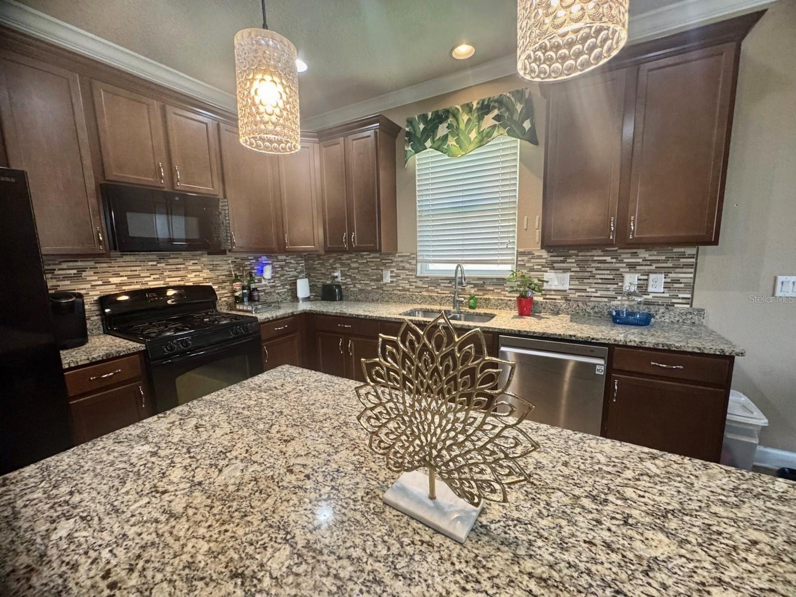 Listing Image #7
