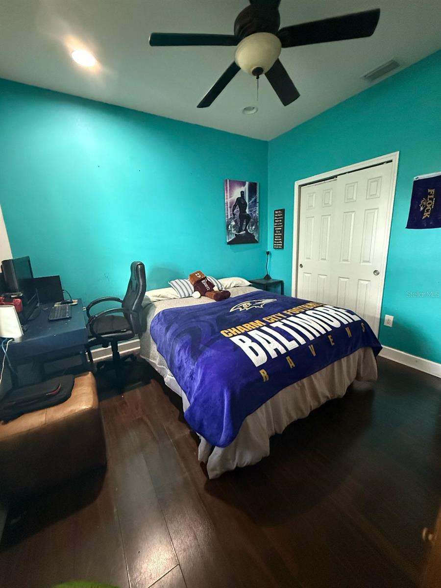 Listing Image #16