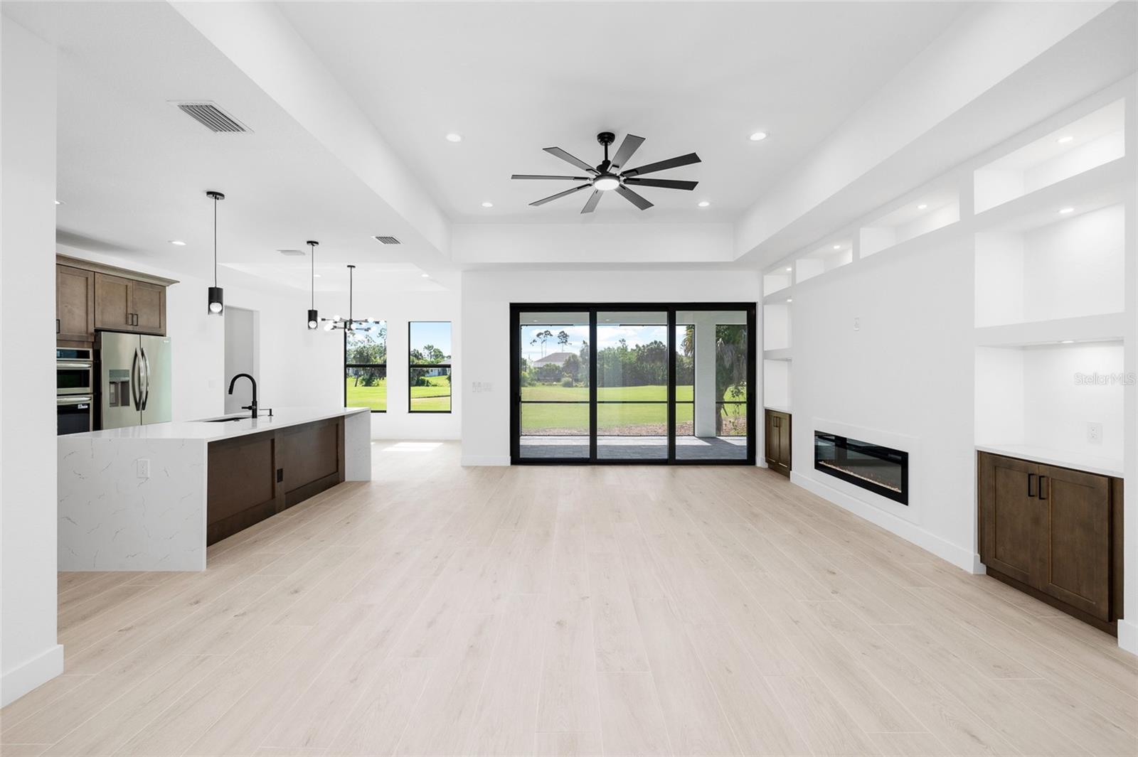Listing Image #8
