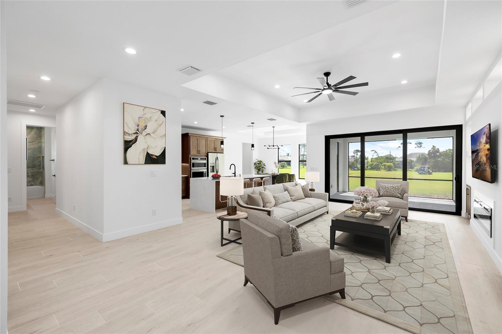Listing Image #11