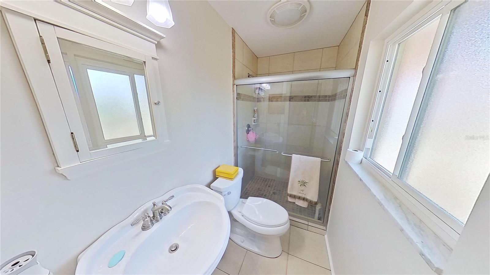 Listing Image #6