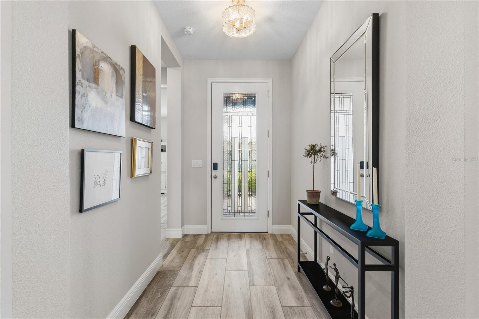 Listing Image #11
