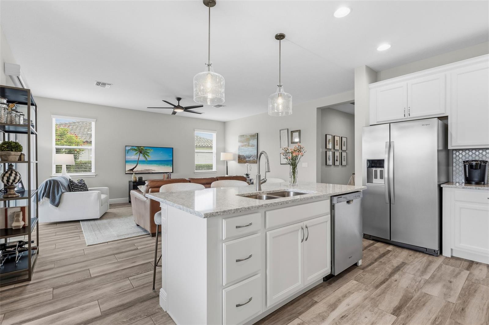 Listing Image #15