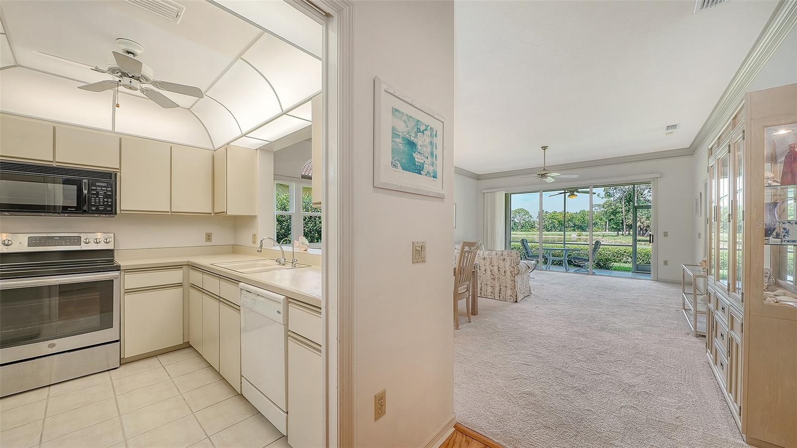 Listing Image #7