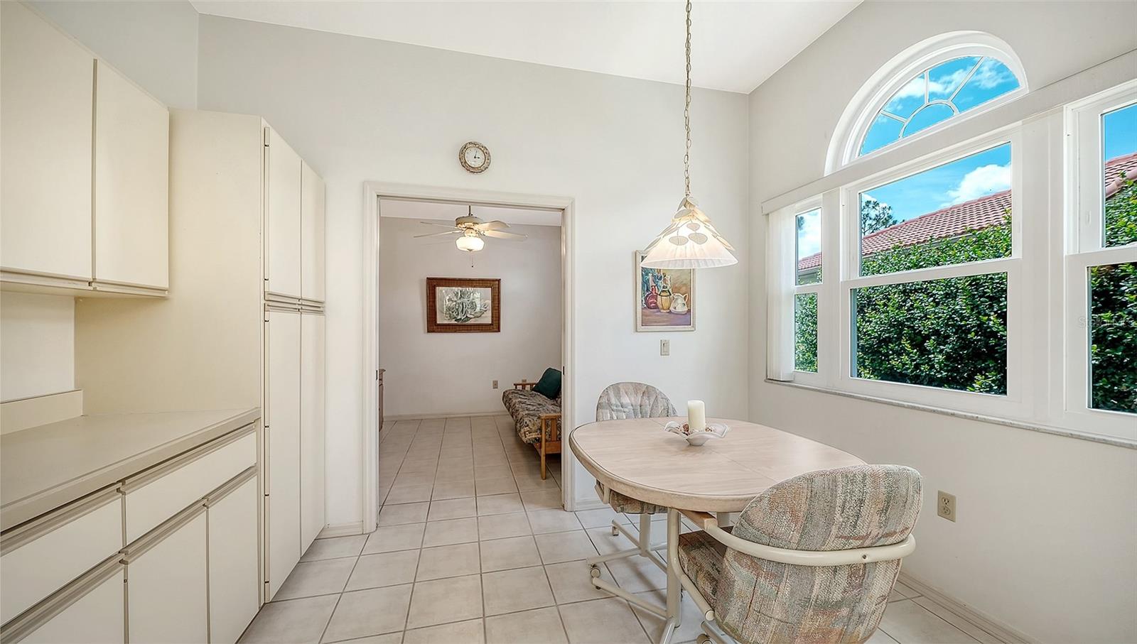 Listing Image #8