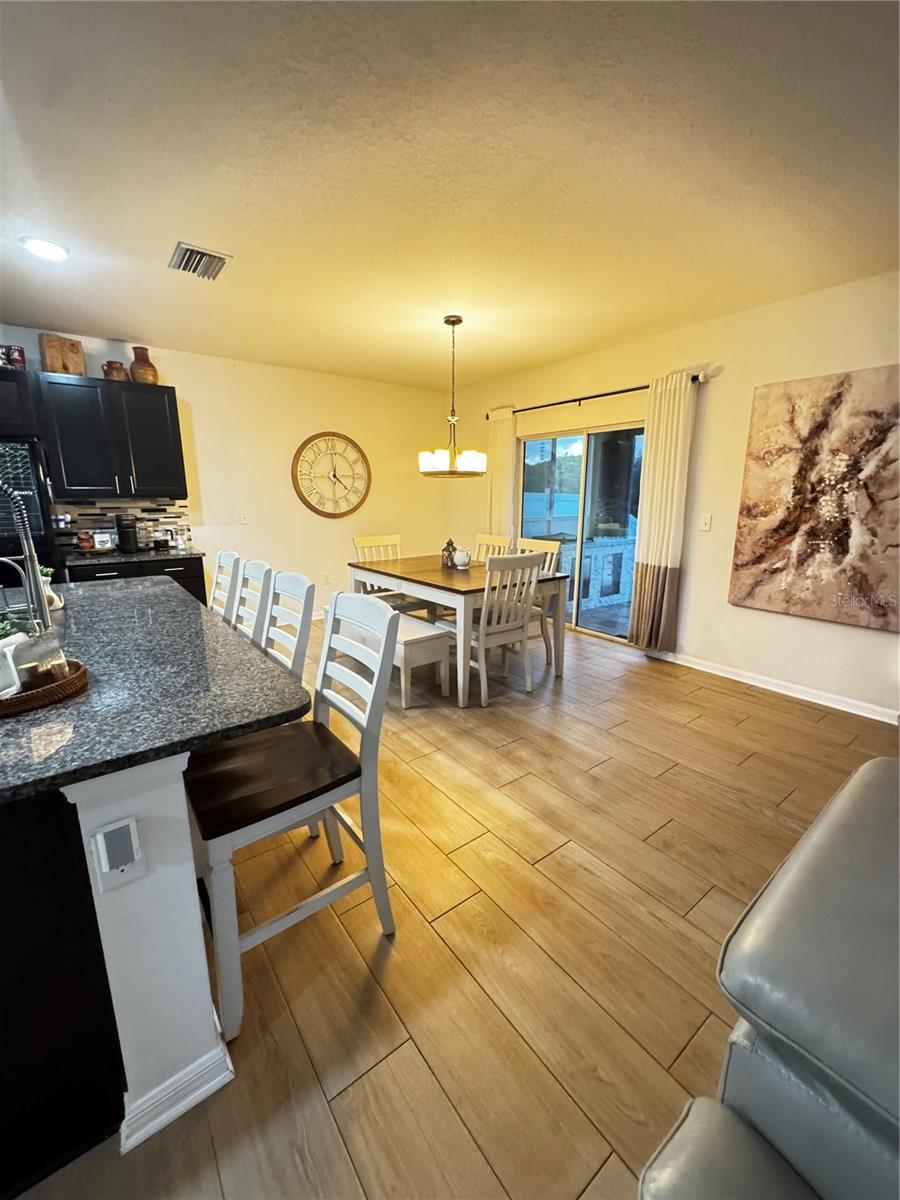 Listing Image #5