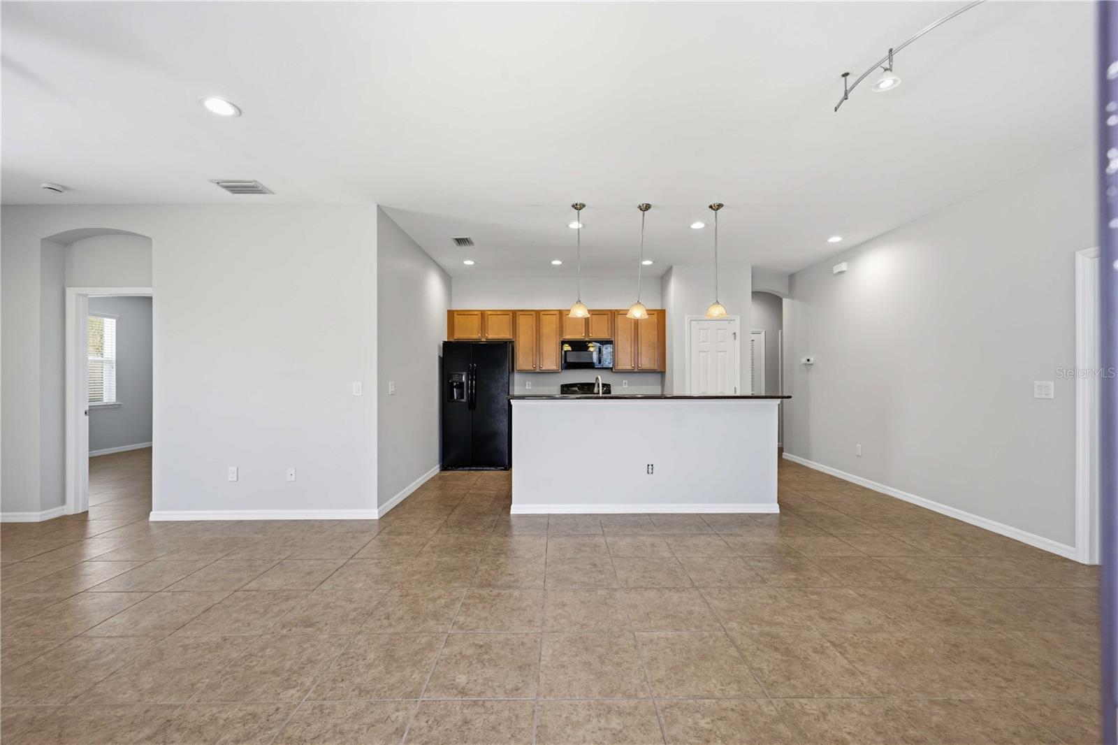 Listing Image #8