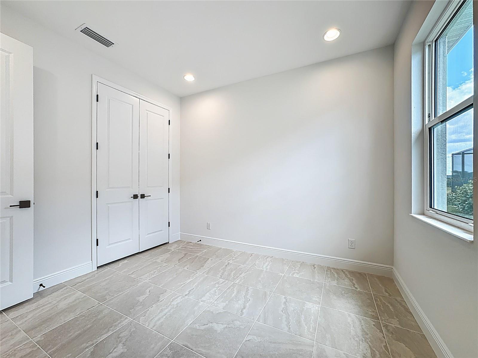 Listing Image #29