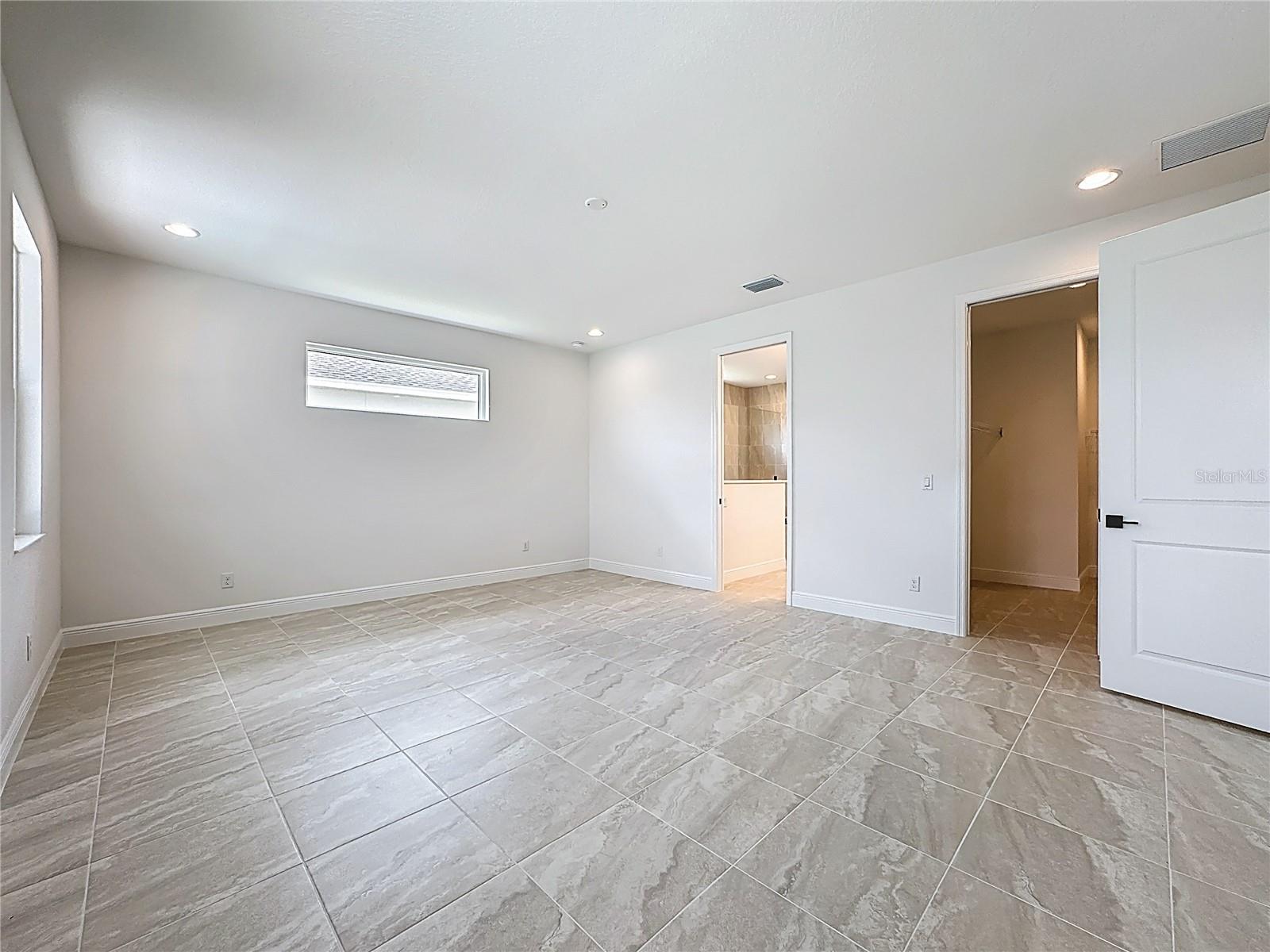 Listing Image #32