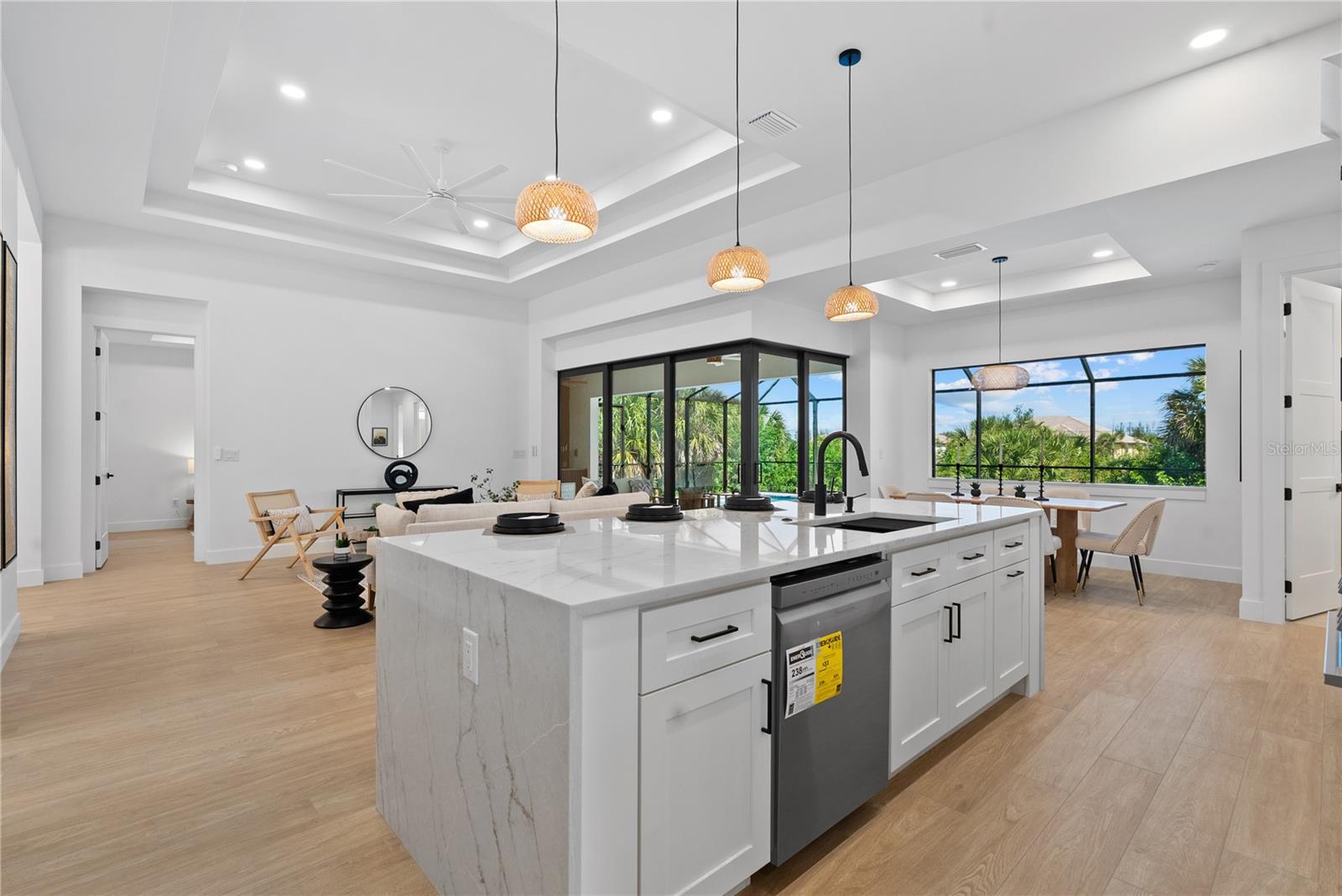 Listing Image #13