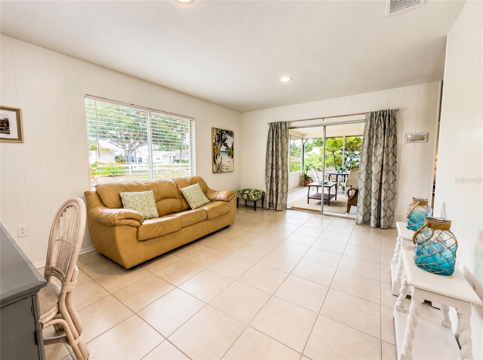 Listing Image #7