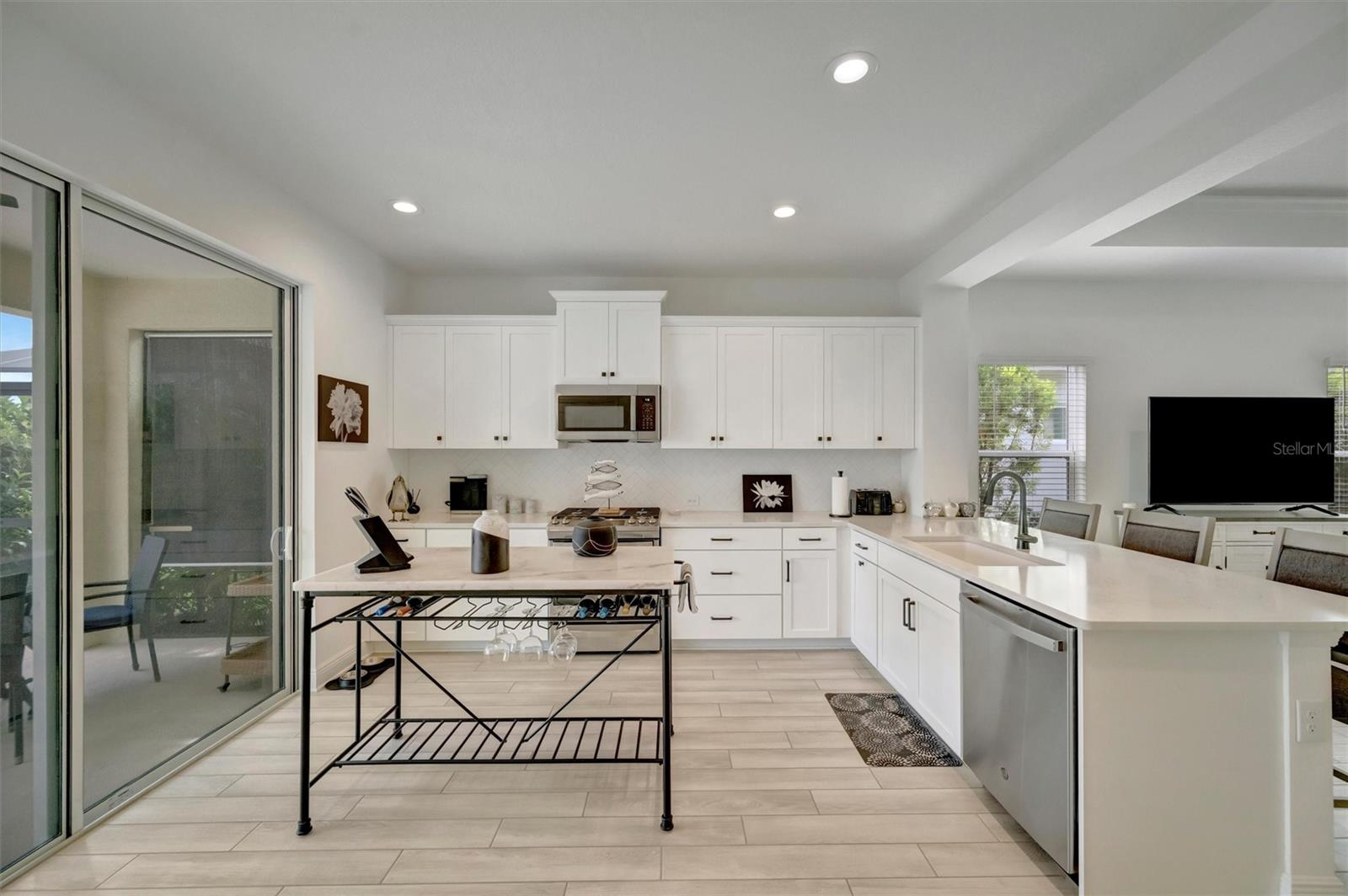 Listing Image #52
