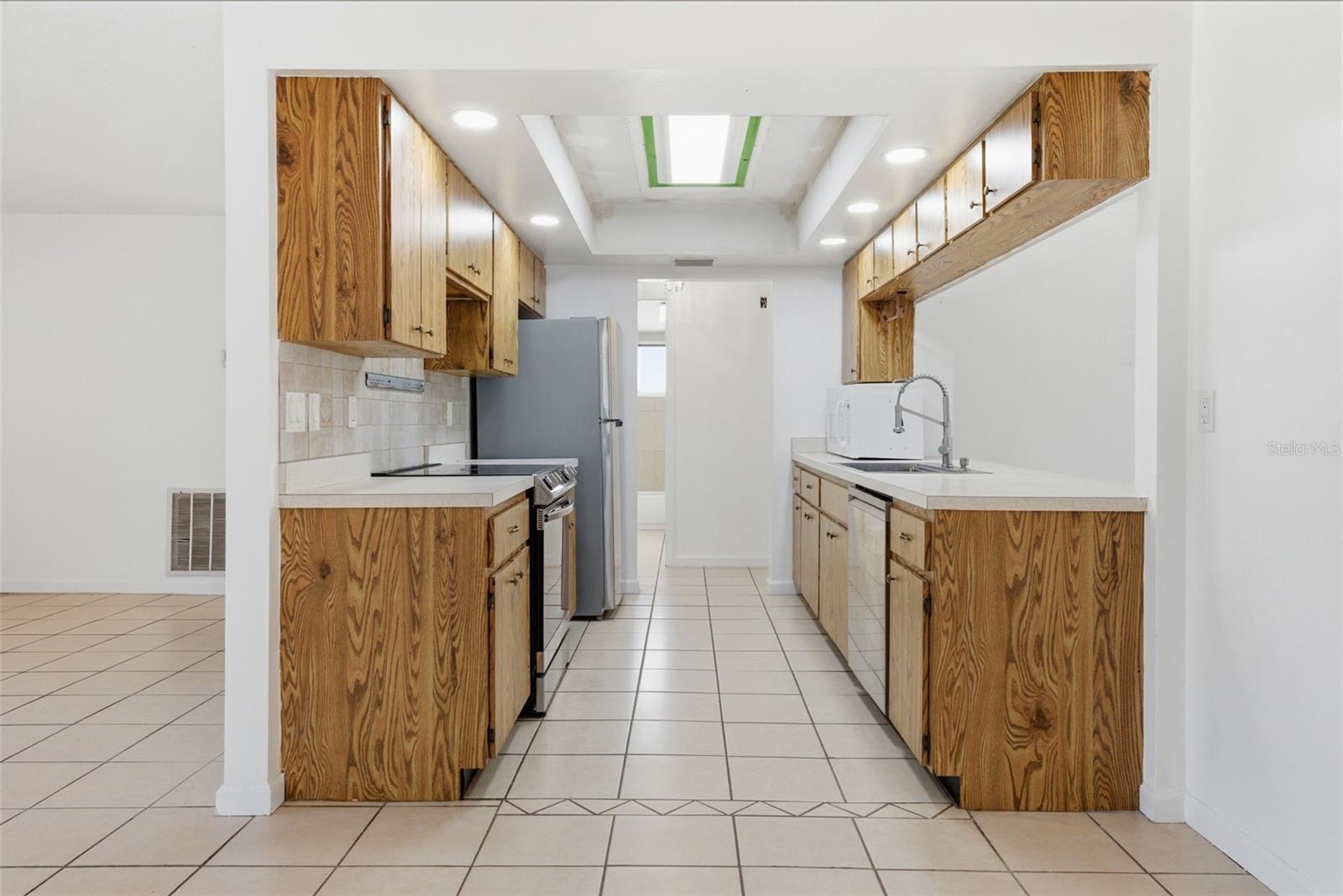 Listing Image #8