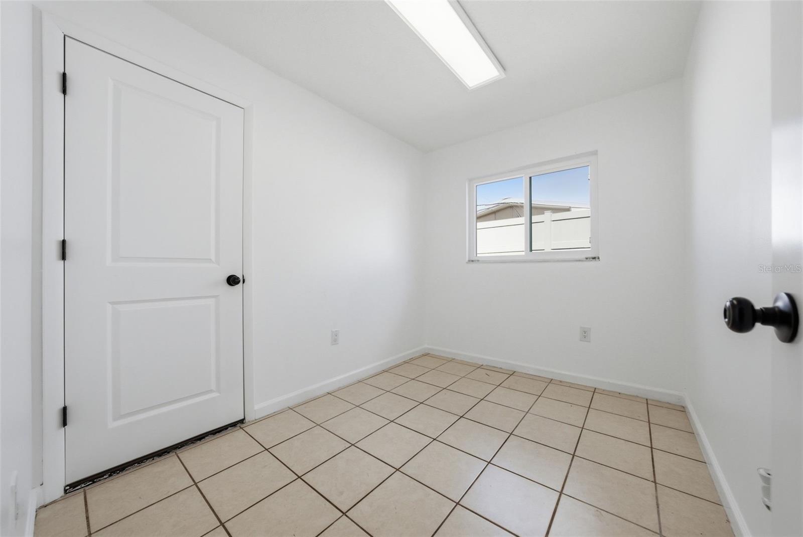 Listing Image #23