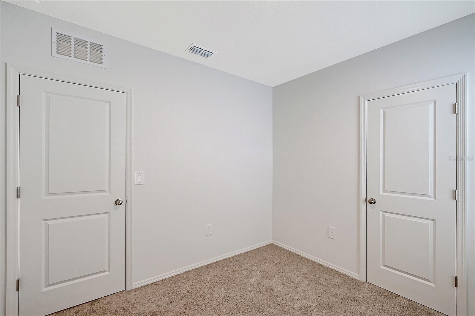 Listing Image #14