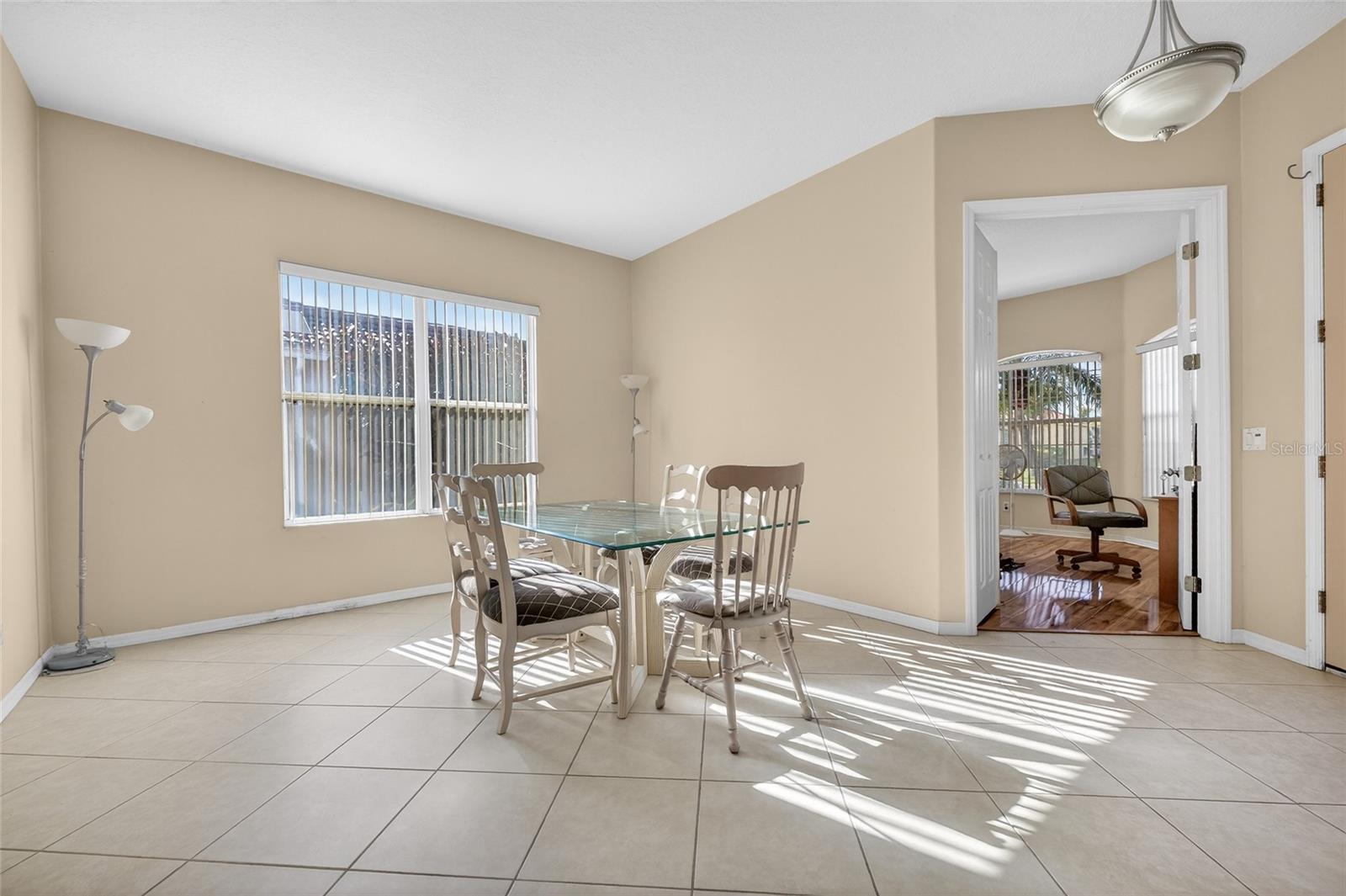 Listing Image #9