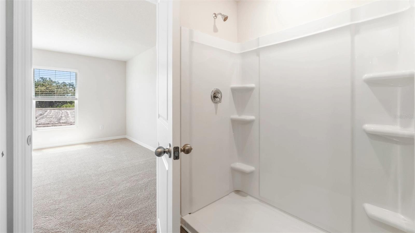 Listing Image #12