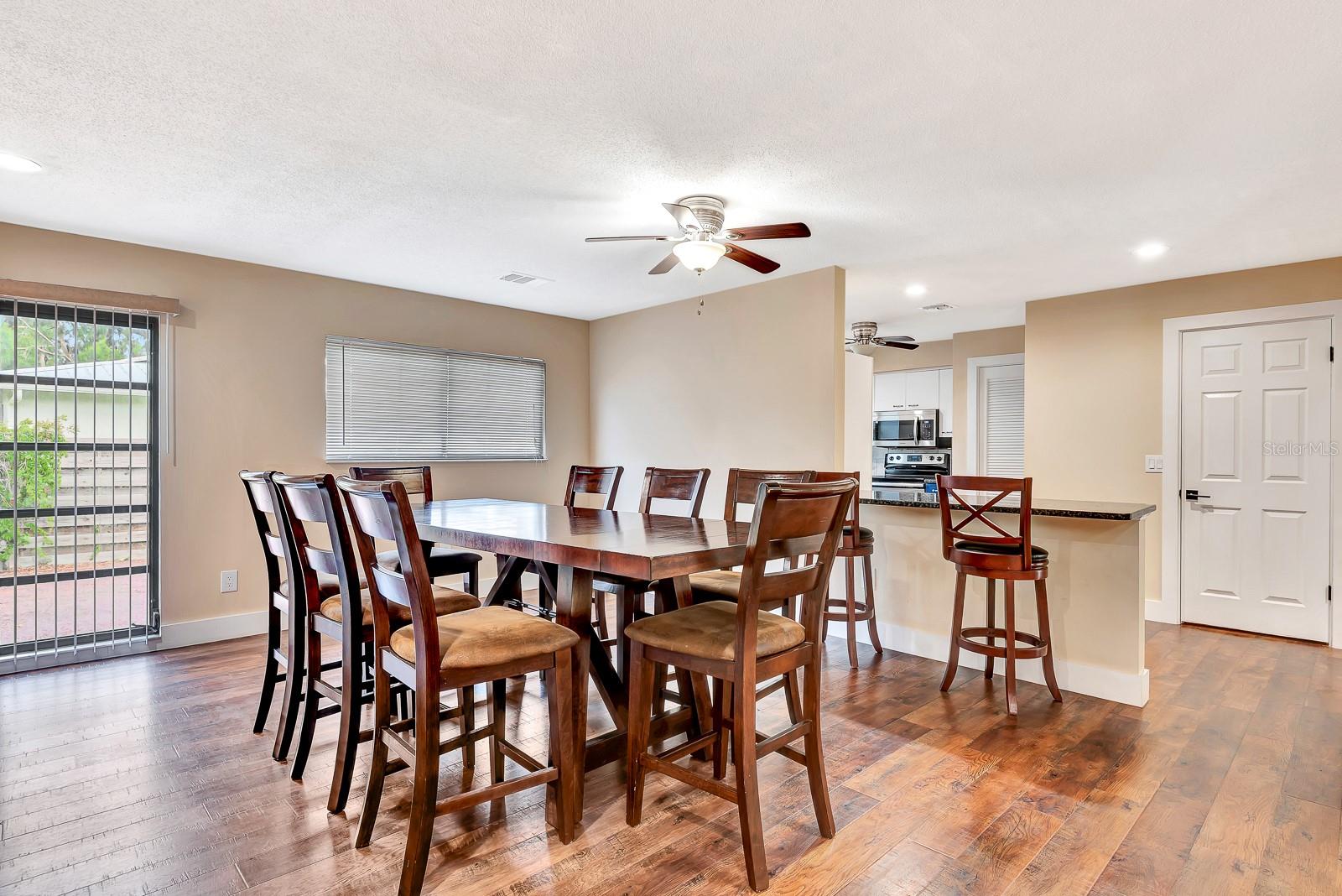 Listing Image #13