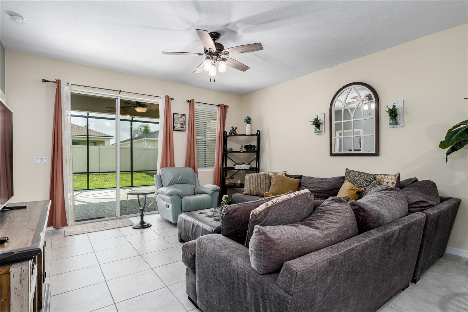 Listing Image #8