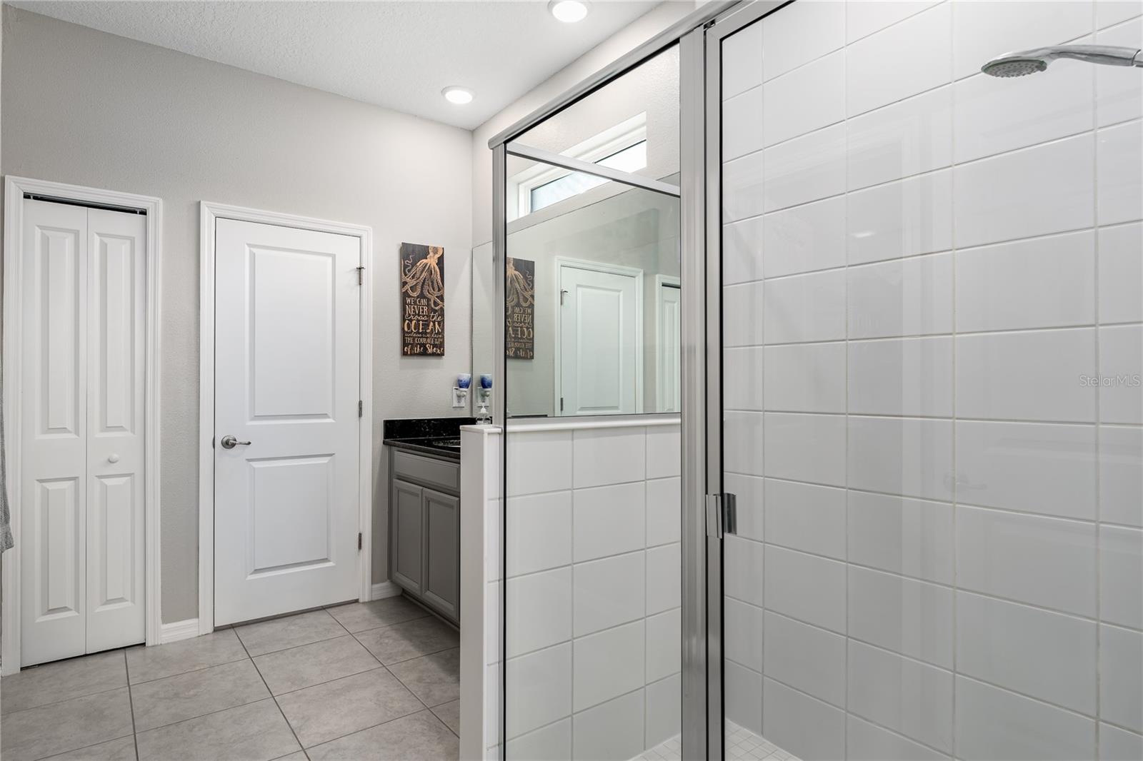 Listing Image #12