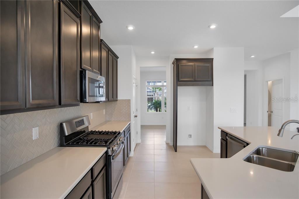 Listing Image #7