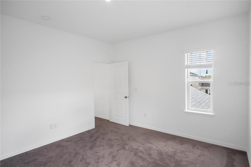 Listing Image #19