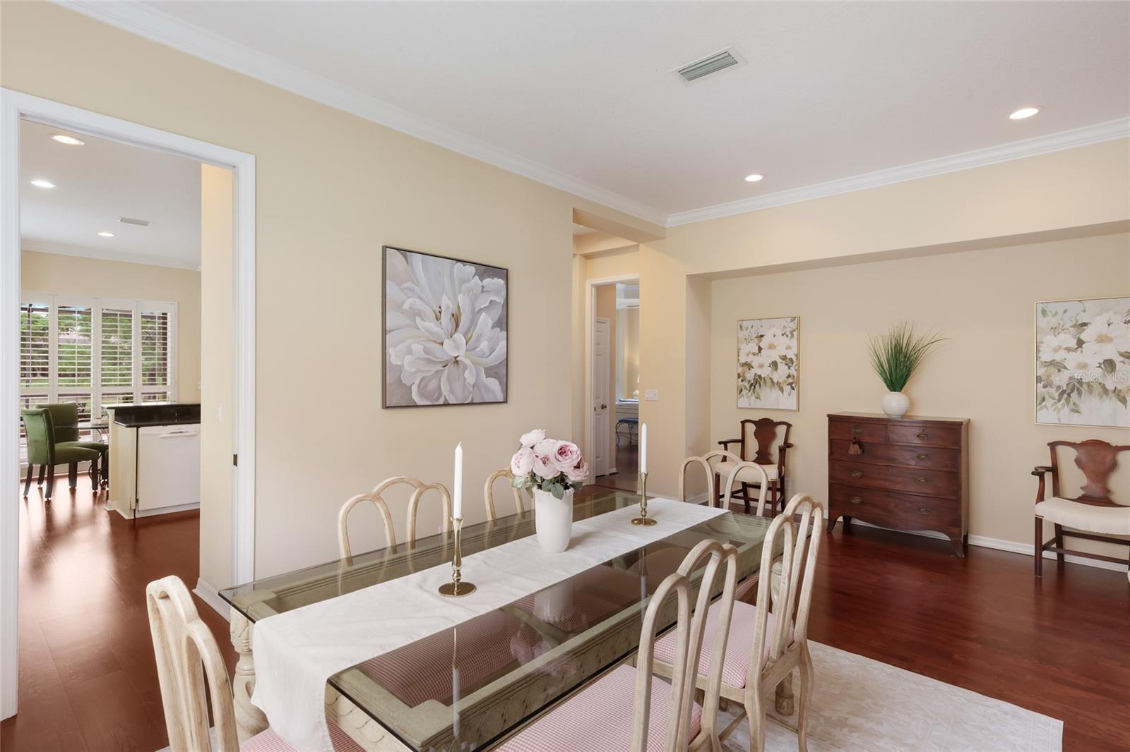 Listing Image #7