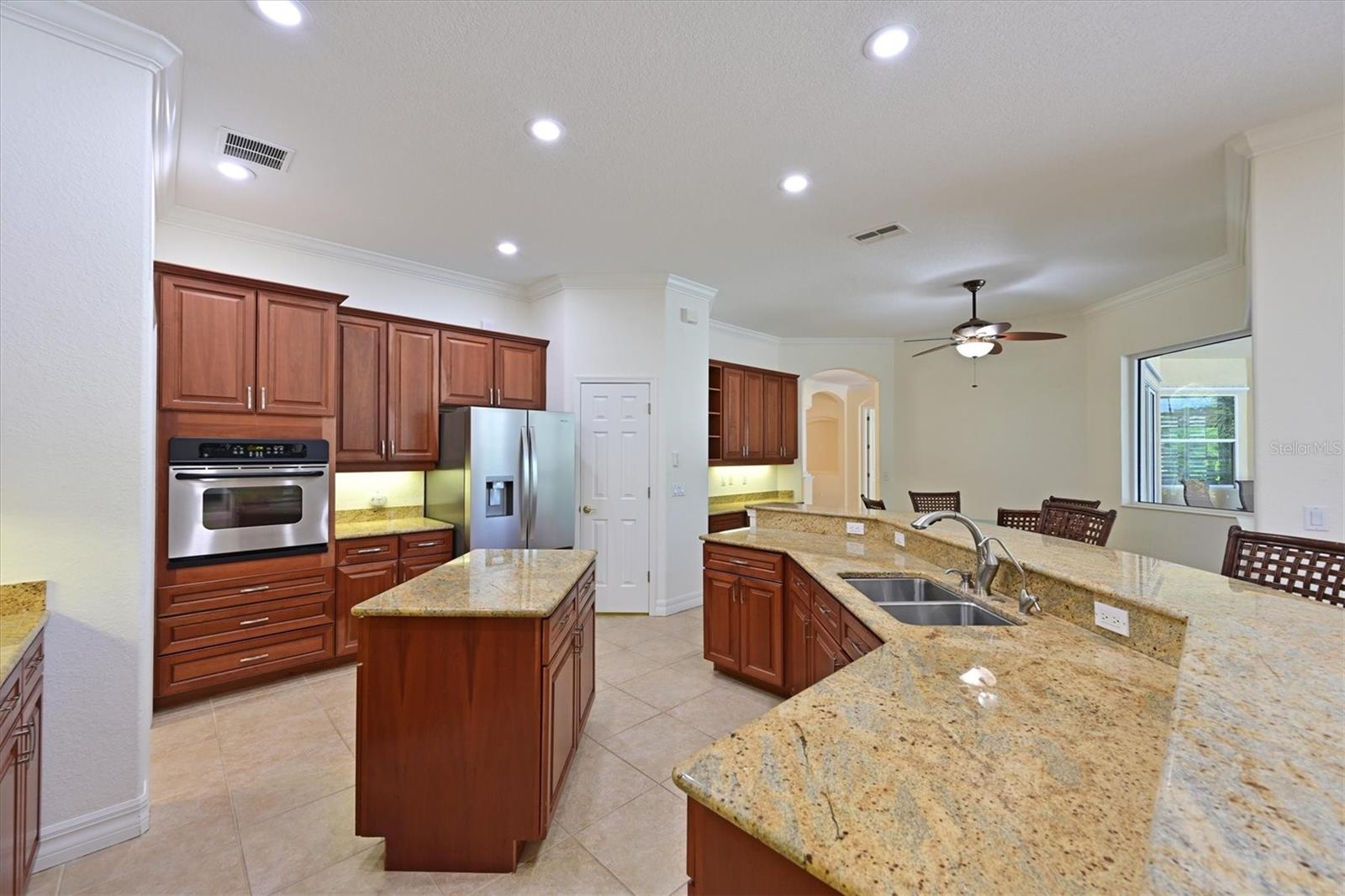 Listing Image #8