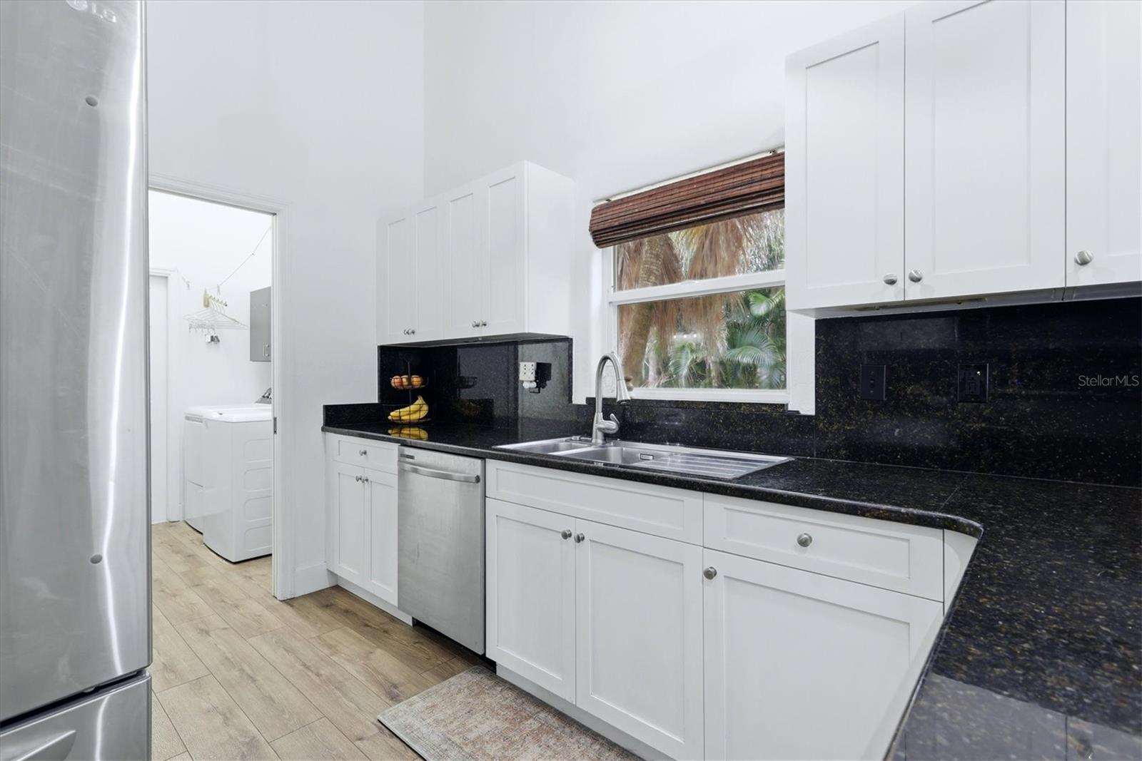 Listing Image #11