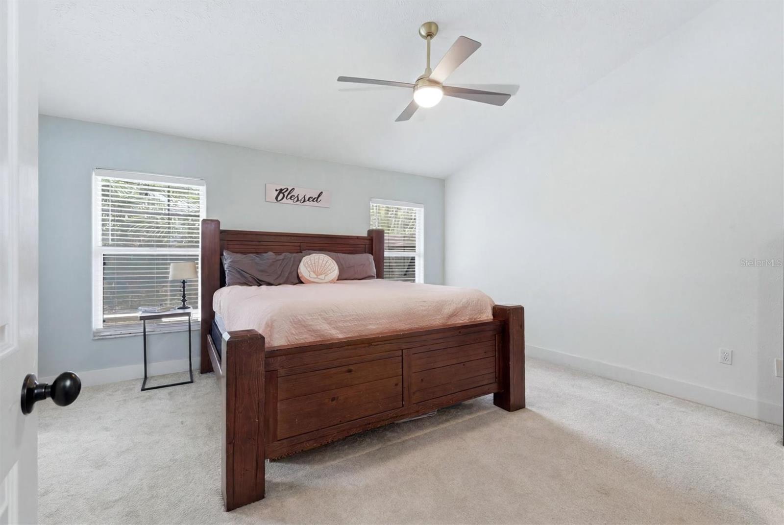 Listing Image #18
