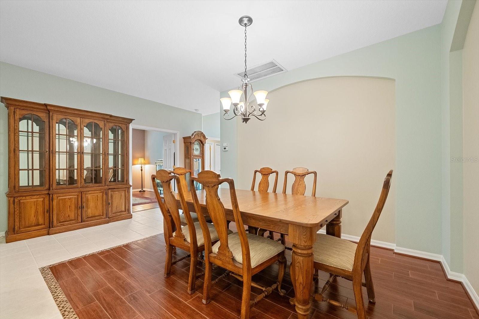 Listing Image #5