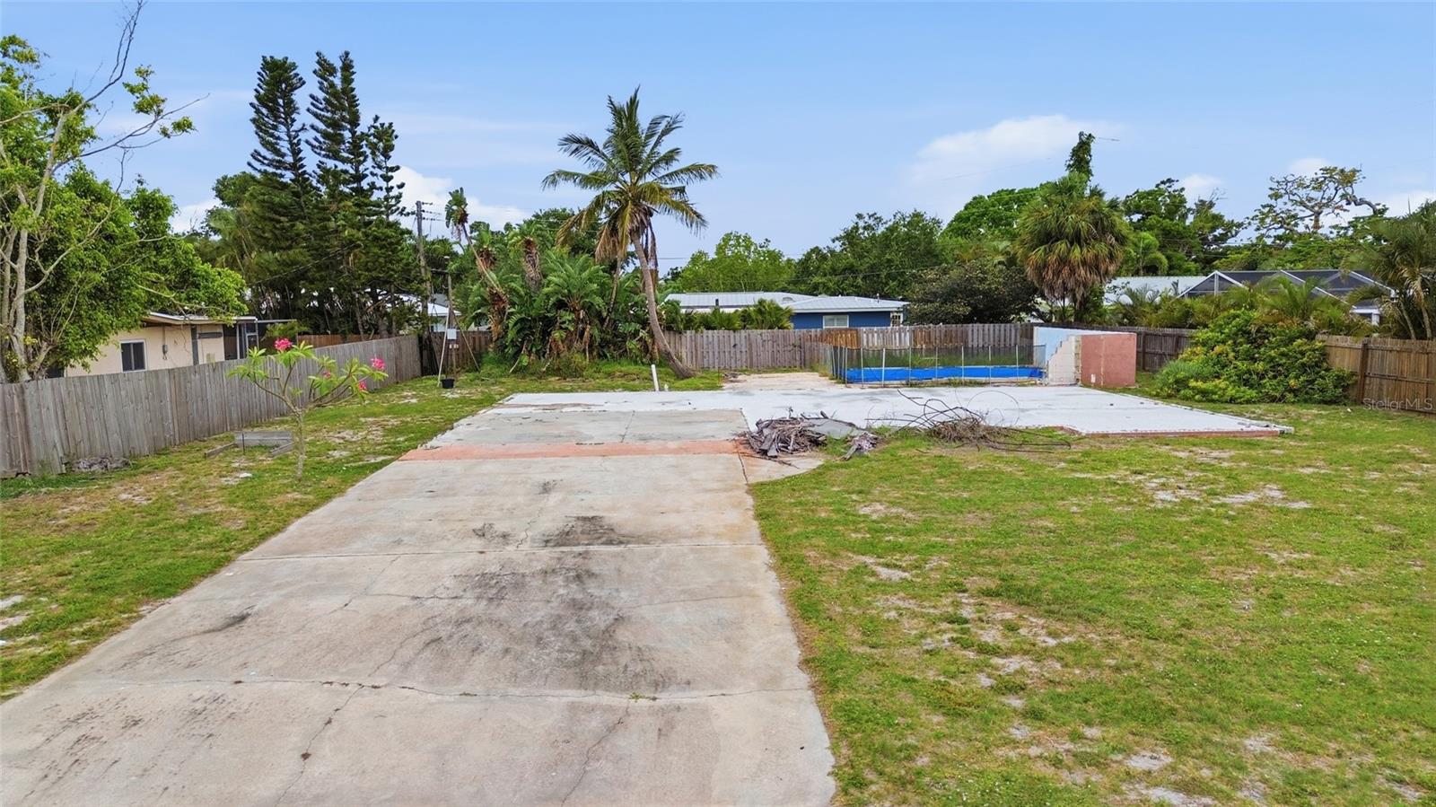 Listing Image #9