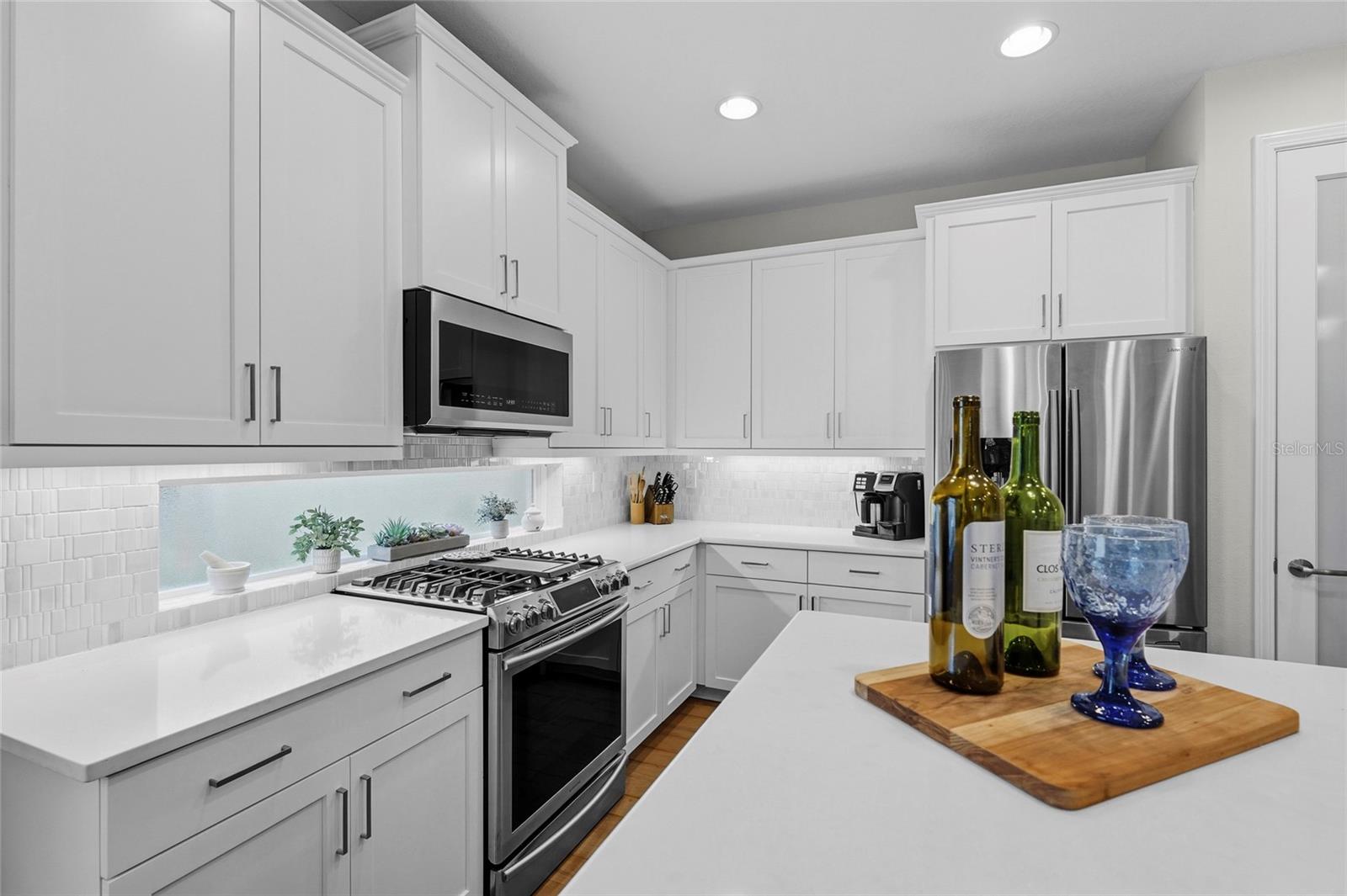 Listing Image #3